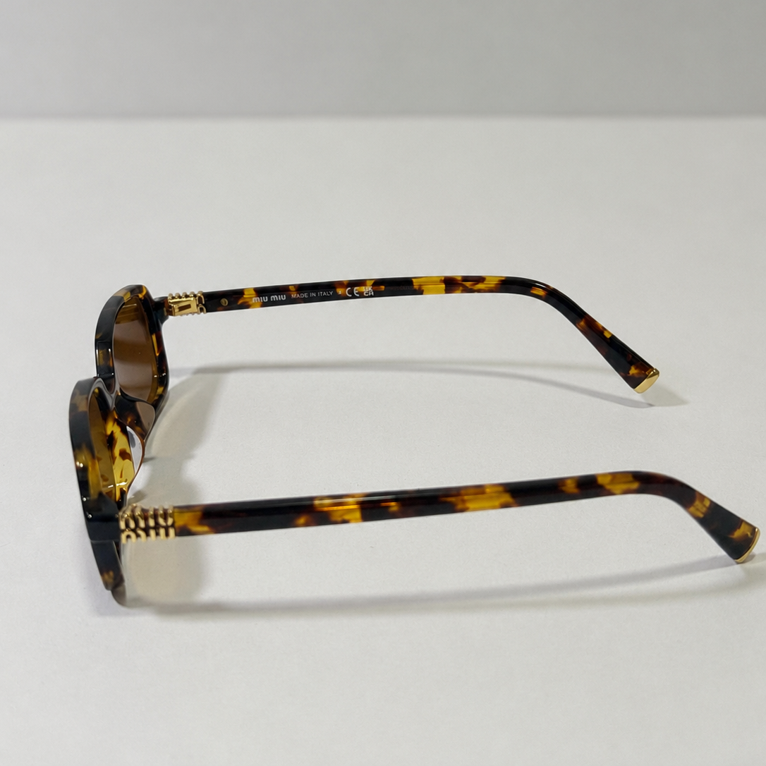 Miu Miu Rectangle Marron